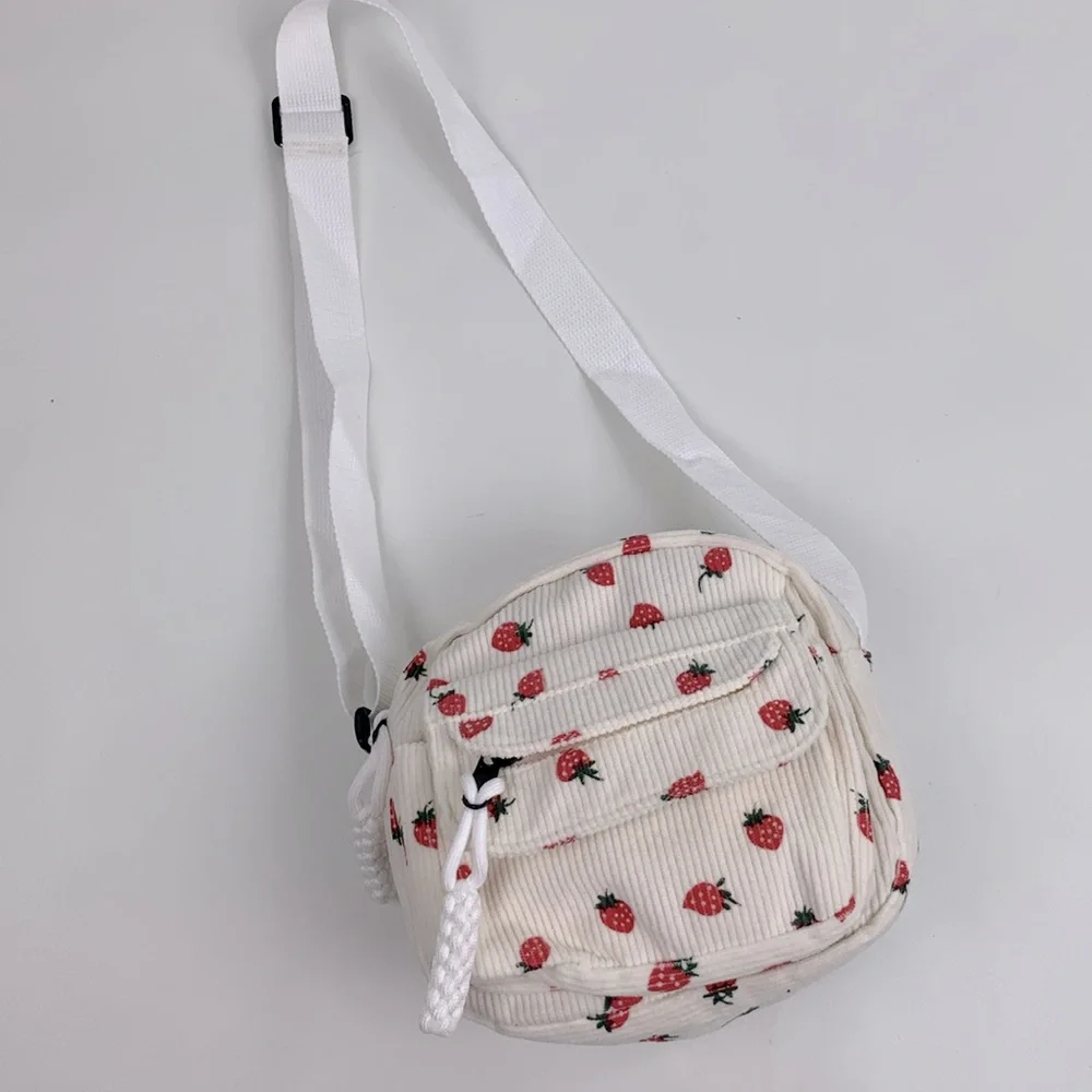 N/A strawberry print